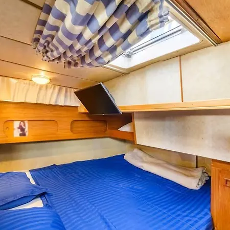 12 M Sailboat For Rent In On Dock Port Canto Botel *