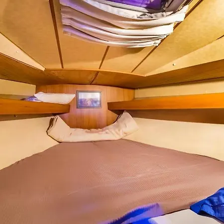 12 M Sailboat For Rent In On Dock Port Canto Botel *